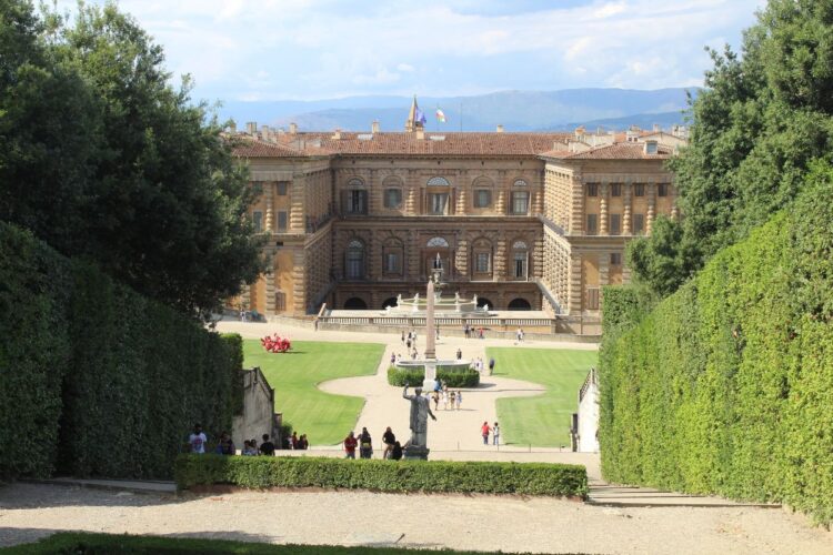 Giardino di Boboli, un viaggio imperdibile tra natura e capolavori artistici a Firenze